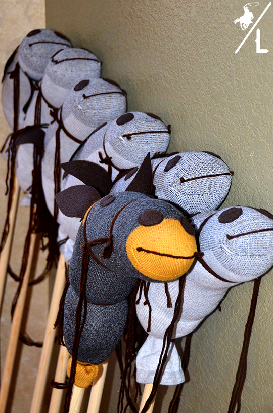 Giddy Up Cowboy {Stick Horse Tutorial}