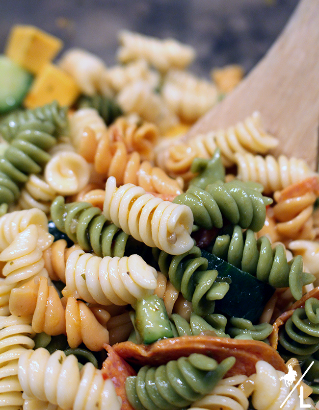 How to make pizza pasta salad