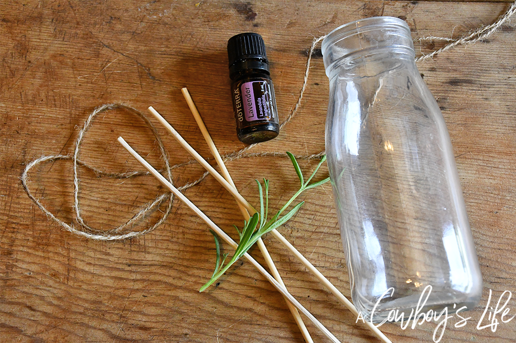 How to make a homemade lavender reed diffuser