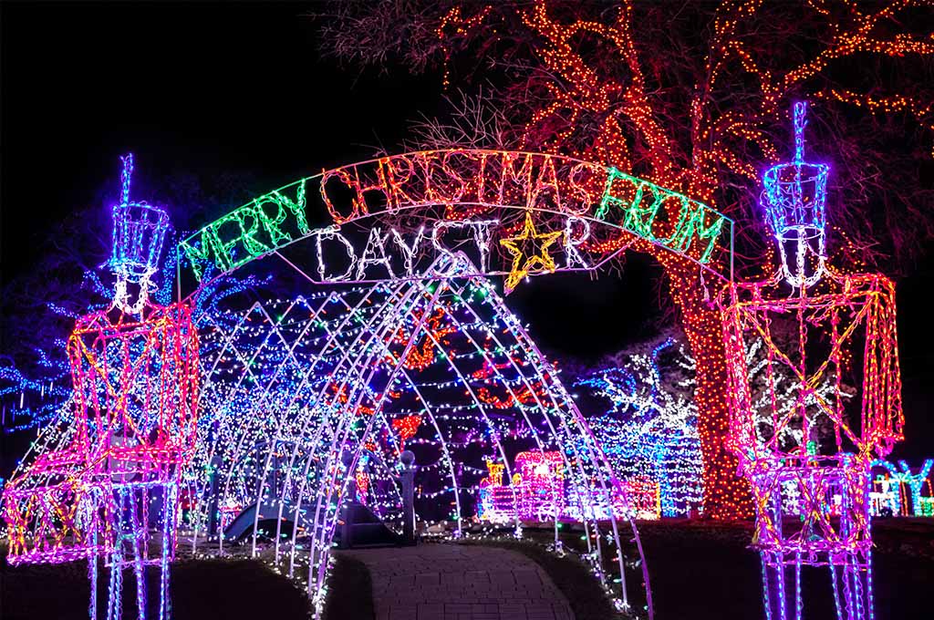 Christmas Light Installation in Naples FL