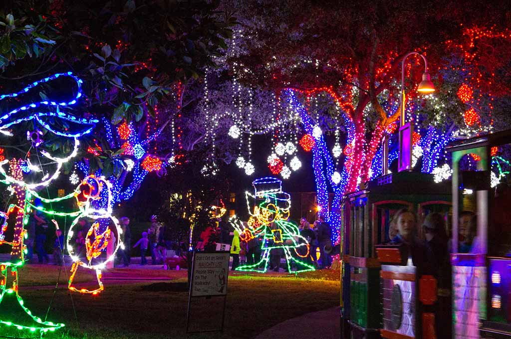 Pecan Grove Christmas Lights Hayrides  Shelly Lighting