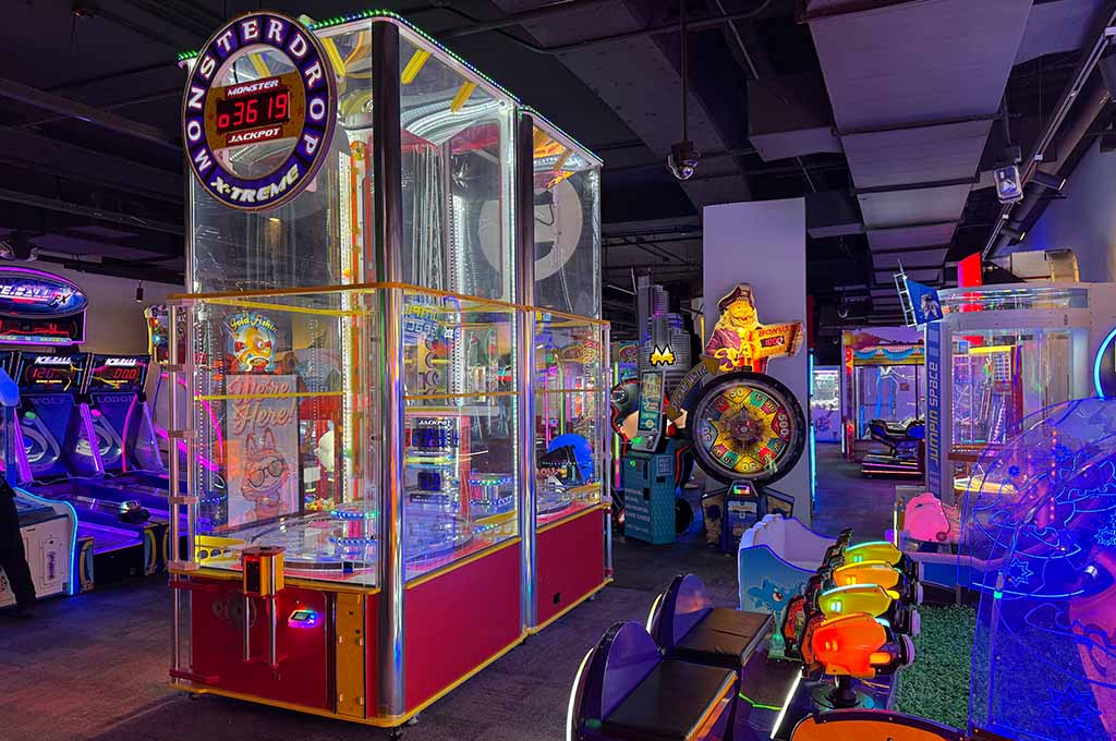 Teenage guests at Great Wolf Lodge can enjoy a large on-site arcade with a variety of games. 
