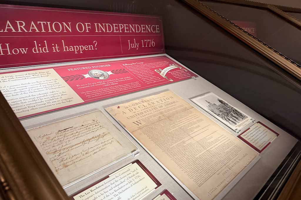 photos of Declaration of Independence 