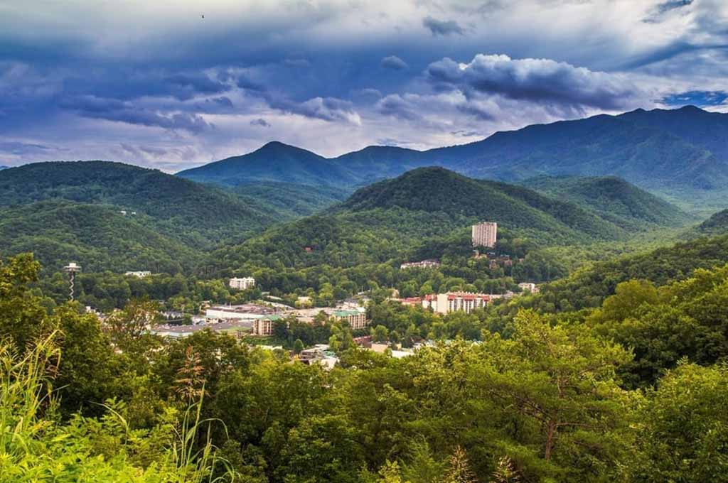 The Best USA Mountain Towns for a Summer Escape