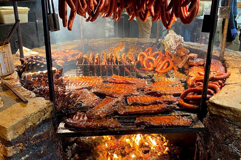 Salt Lick BBQ – Driftwood